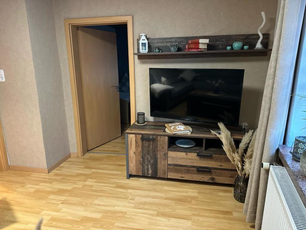 Christels Ferienwohnung 2 In Thale Mit Ueberdachter Terrasse, Kueche Mit Tv & Geschirrspueler Exterior photo